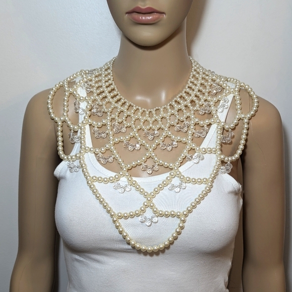 Faux Pearl & Crystal Beaded Weave Bib Necklace - Picture 3 of 8